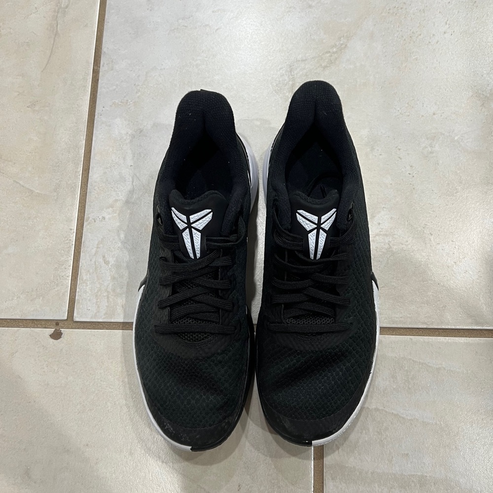 Nike Black and White Athletic Running Shoes